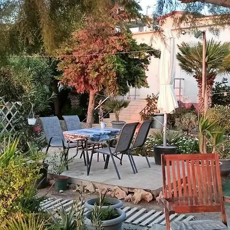 Dom wakacyjny Korali House *